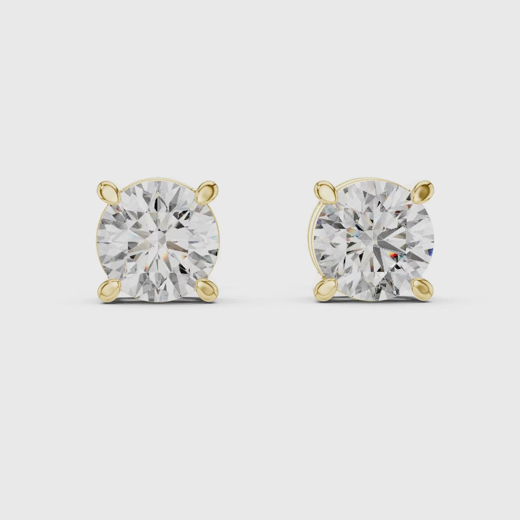 Classic Round Solitaire Diamond Stud